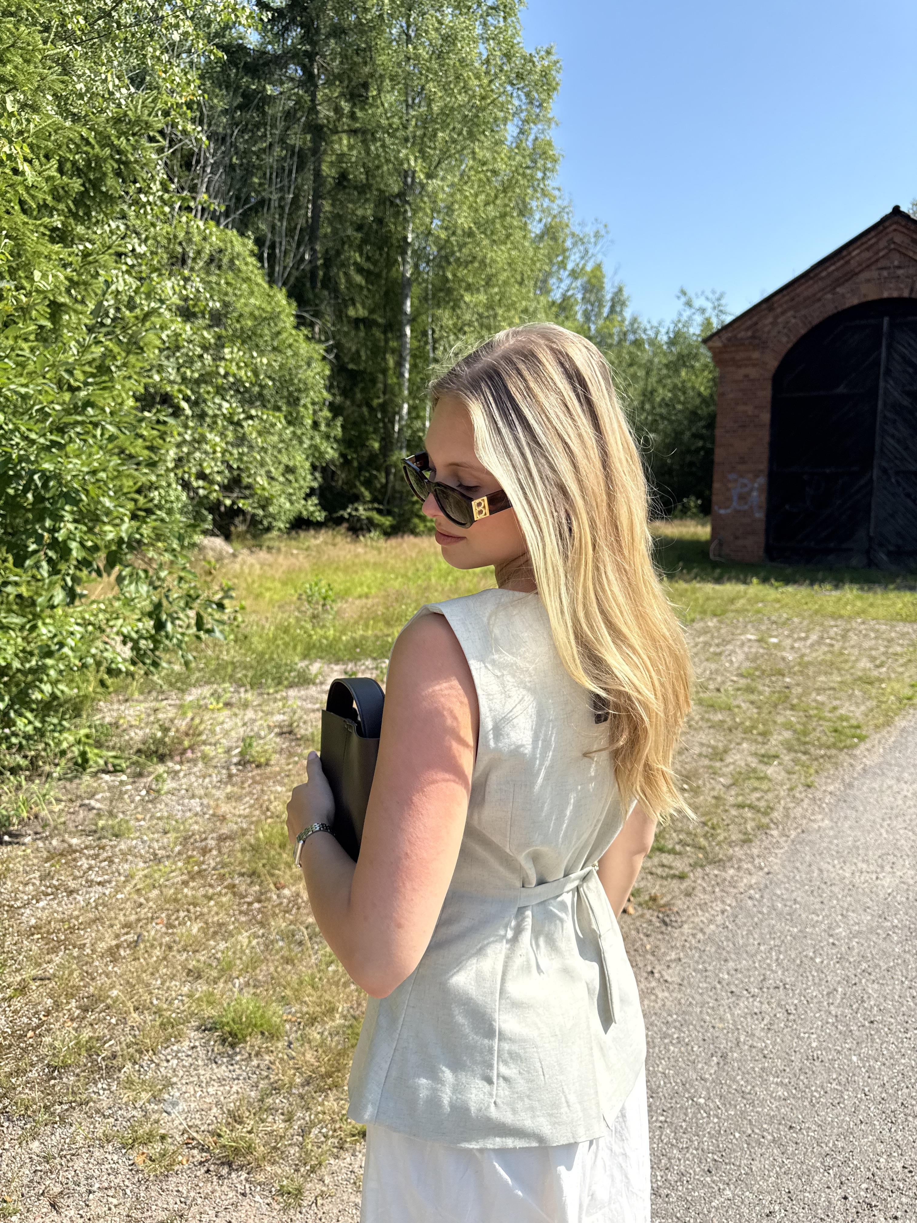 VMMIKELA Tailored Waistcoat - Birch